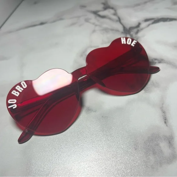 Jonas brothers sunglasses, Jonas brothers tour - Picture 3 of 5